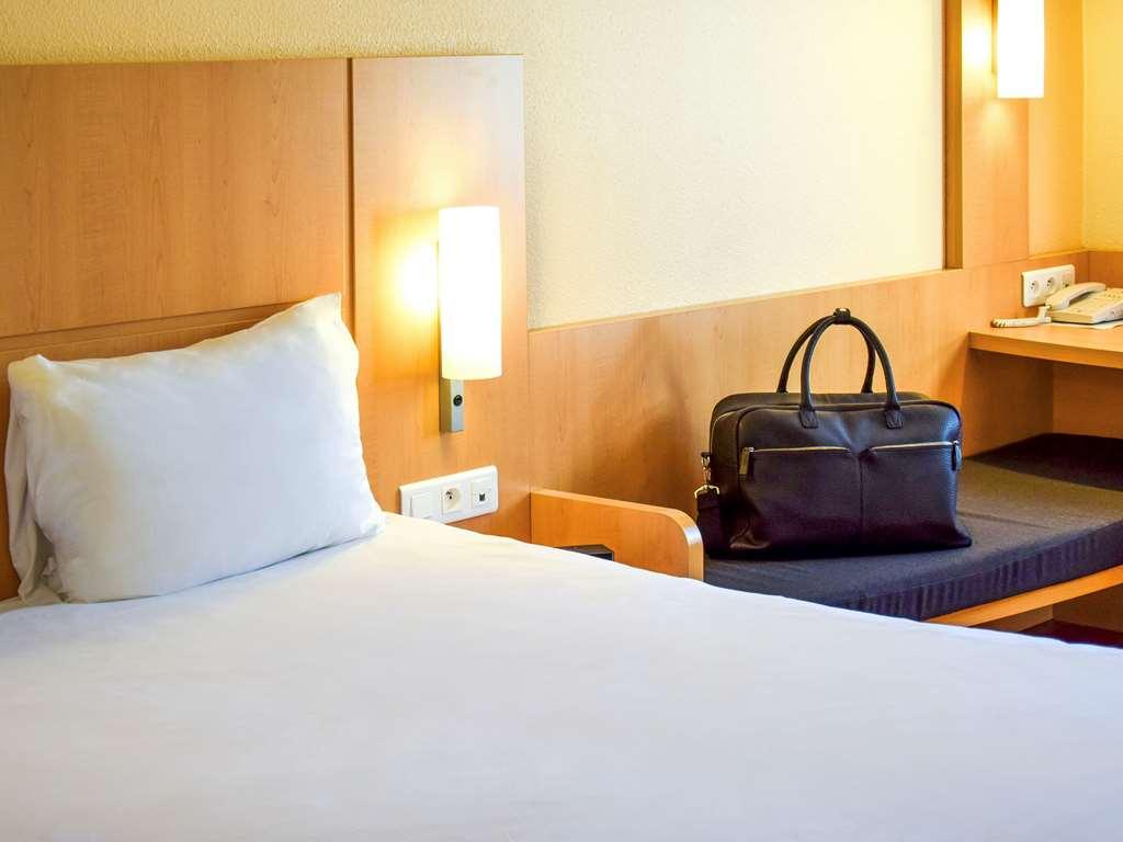 Ibis Centre Gare Et Congres 3*